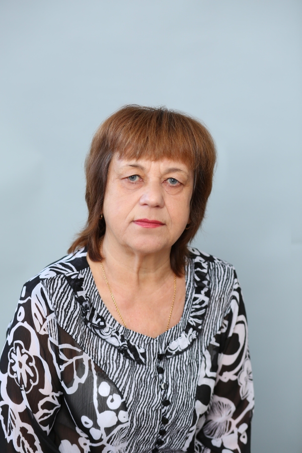 Попова Надежда Петровна.